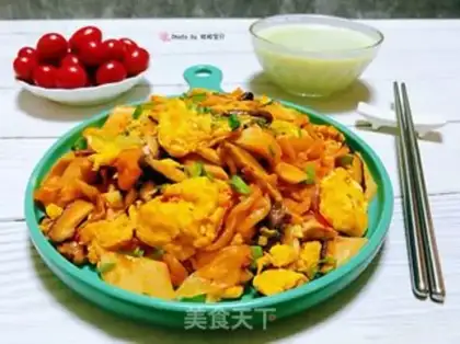 Make Two mushrooms of cabbage and fried eggs step 13
