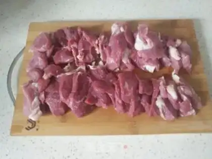 Make Xinjiang cross the oil noodles step 1