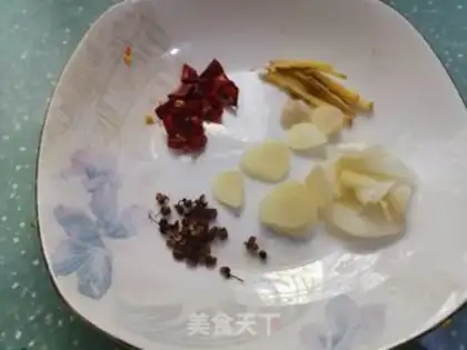 Make The peppers are fried step 2