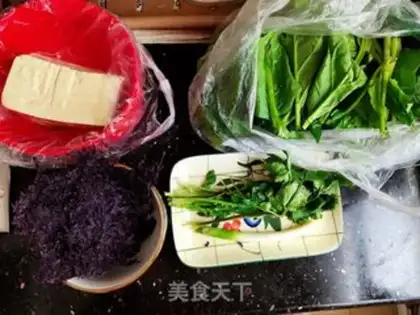 Make Spinach tofu pickle soup step 0