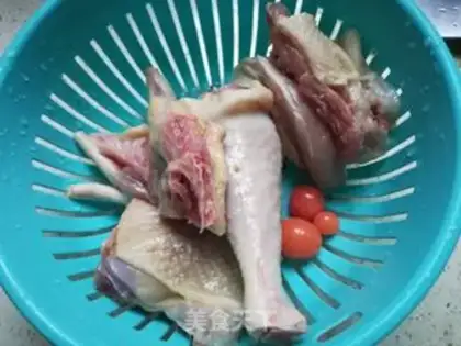 Make Dino chicken soup step 0