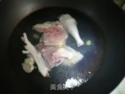 Make Dino chicken soup step 1