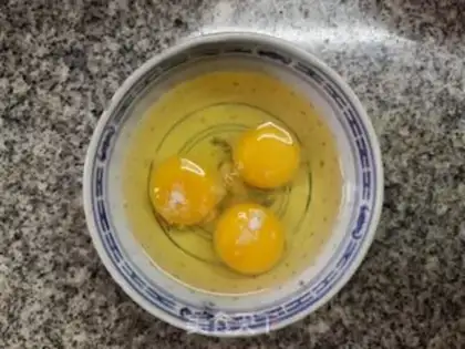 Make Seaweed pine omelet step 0