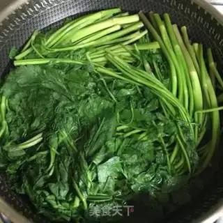 Make Celtic pork dumplings step 1