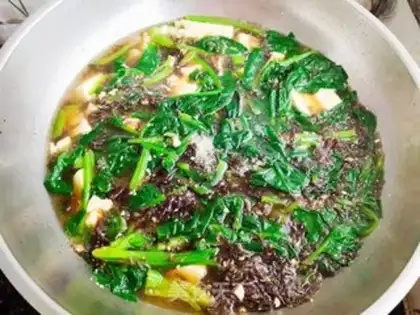 Make Spinach tofu pickle soup step 11