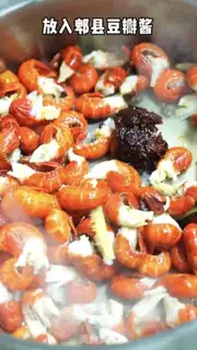 Make Spicy lobster tail step 2