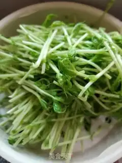 Make Take the pea seed step 2