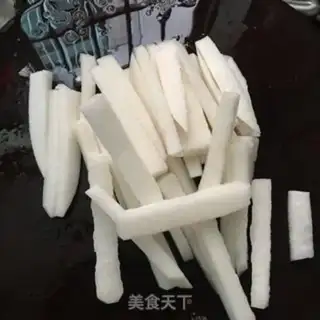 Make Spicy radish step 1