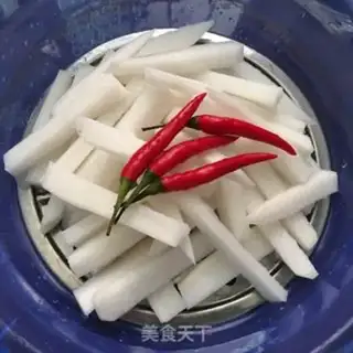 Make Spicy radish step 2