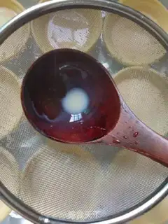 Make Cranberry balls step 5