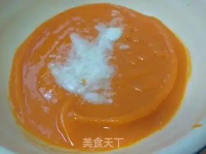 Make Pumpkin eggcake step 1
