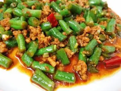 Make Meat sauce, bean horns step 0