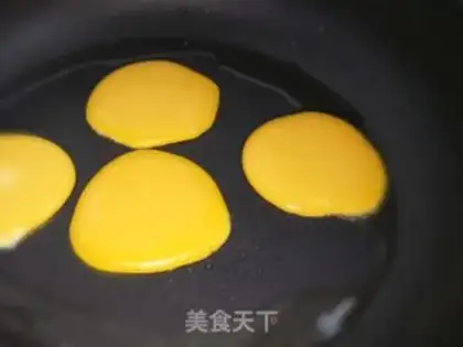 Make Pumpkin eggcake step 4