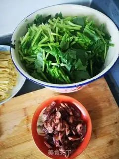 Make Weenie spinach step 0