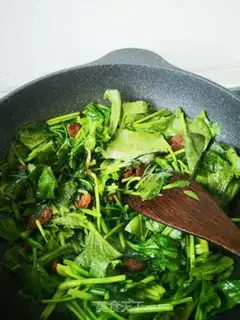 Make Weenie spinach step 3