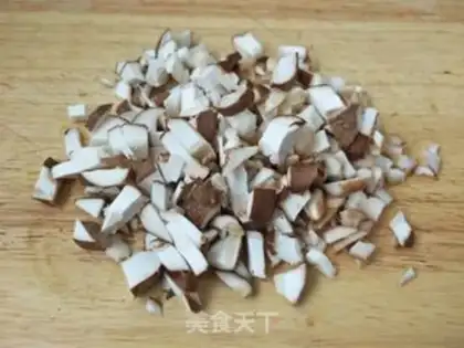 Make Spam with mushroom sauce step 1
