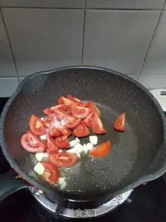 Make Tomato beef soup step 4