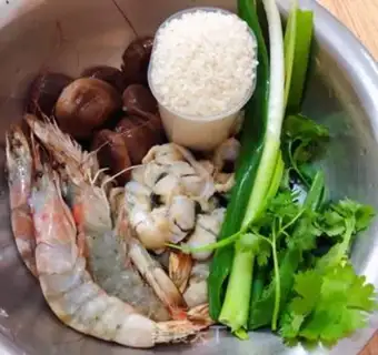 Make Shrimp sushi mushroom congee step 0