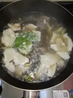 Make Spring tofu soup step 5