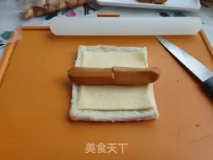 Make Toast cheese dogs step 4