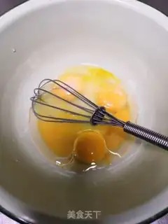 Make Strawberry jam cake rolls step 0