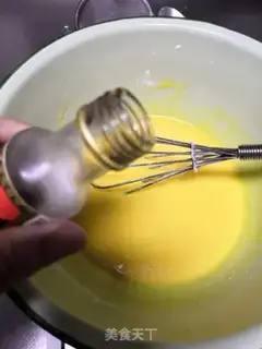 Make Strawberry jam cake rolls step 4