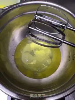 Make Strawberry jam cake rolls step 5