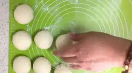 Make Fresh meat buns are common practice step 11
