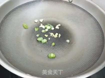 Make Plum-cutter mushrooms step 3