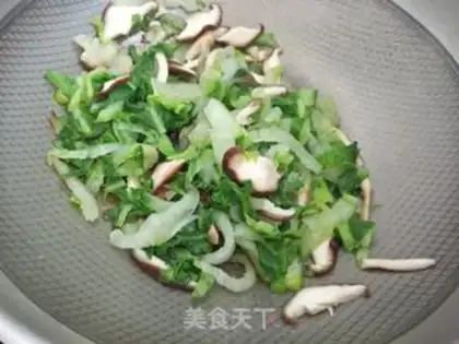 Make Plum-cutter mushrooms step 4