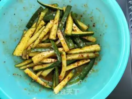 Make Spicy cucumber bars step 4