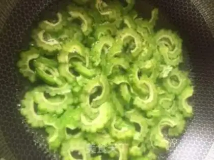 Make Bitter eggs step 1