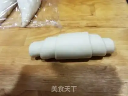 Make Japanese salt bread step 6