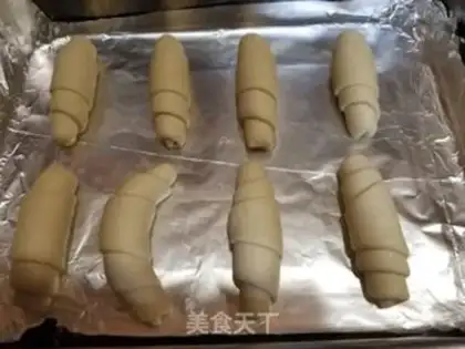Make Japanese salt bread step 7