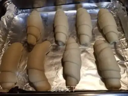 Make Japanese salt bread step 8