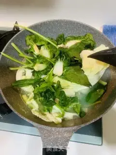 Make The groceries and egg soup step 4
