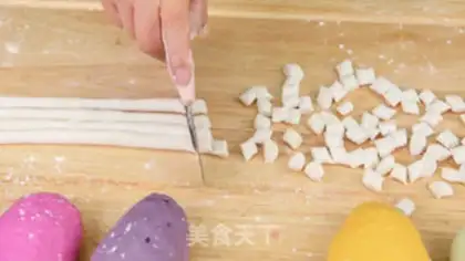 Make COLORFUL Q-BALL TACOS step 23