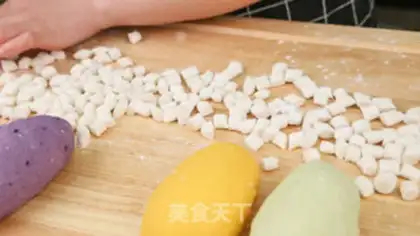 Make COLORFUL Q-BALL TACOS step 24