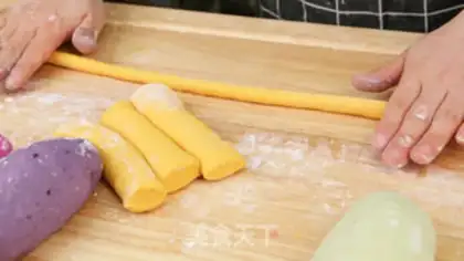 Make COLORFUL Q-BALL TACOS step 25