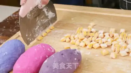 Make COLORFUL Q-BALL TACOS step 26