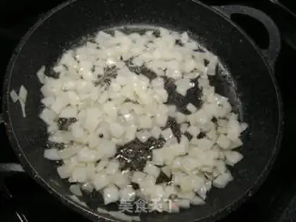 Make Onion potatoes step 0