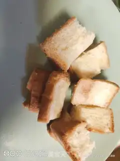 Make Autumn beef toast step 7