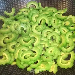 Make Eggs and peppers step 3