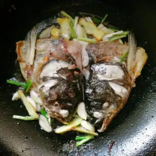 Make Fish head tofu, eggnog soup step 4