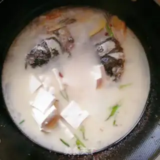 Make Fish head tofu, eggnog soup step 5