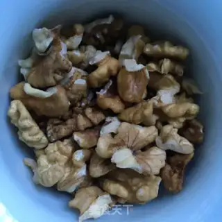 Make A pecan oatmeal fire dragon milkshake step 3
