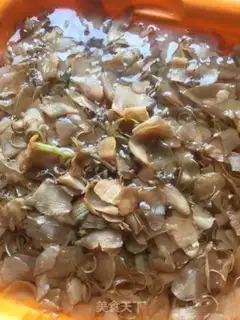 Make Fried roses step 0