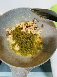 Make Sour bean horn step 2