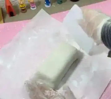 Make White Jade Roll step 8