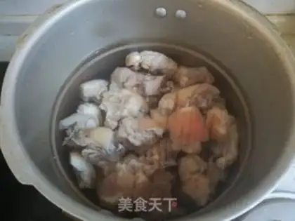 Make Soy pig hoofs step 0